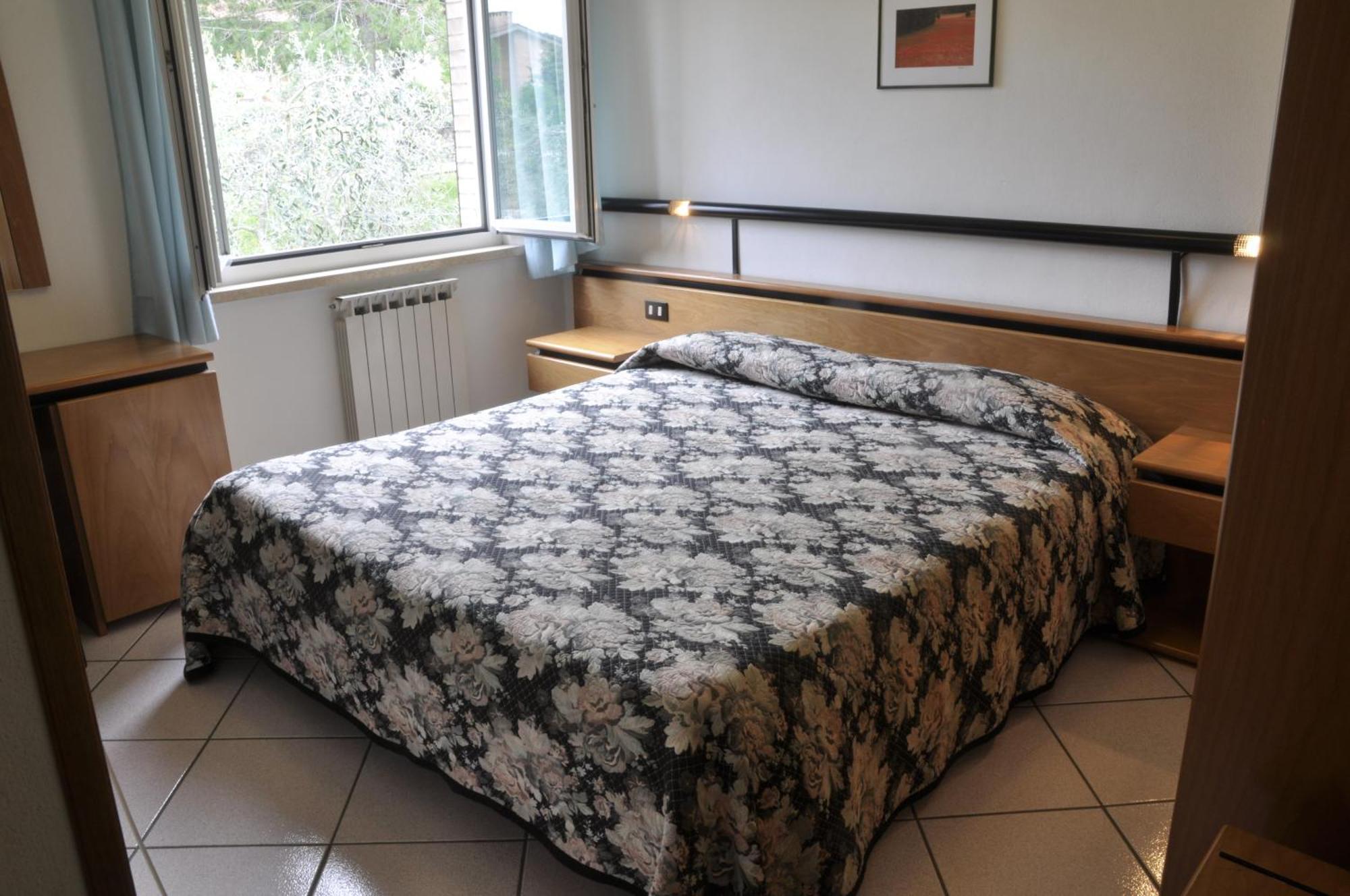 Albergo Di Мурло Екстериор снимка