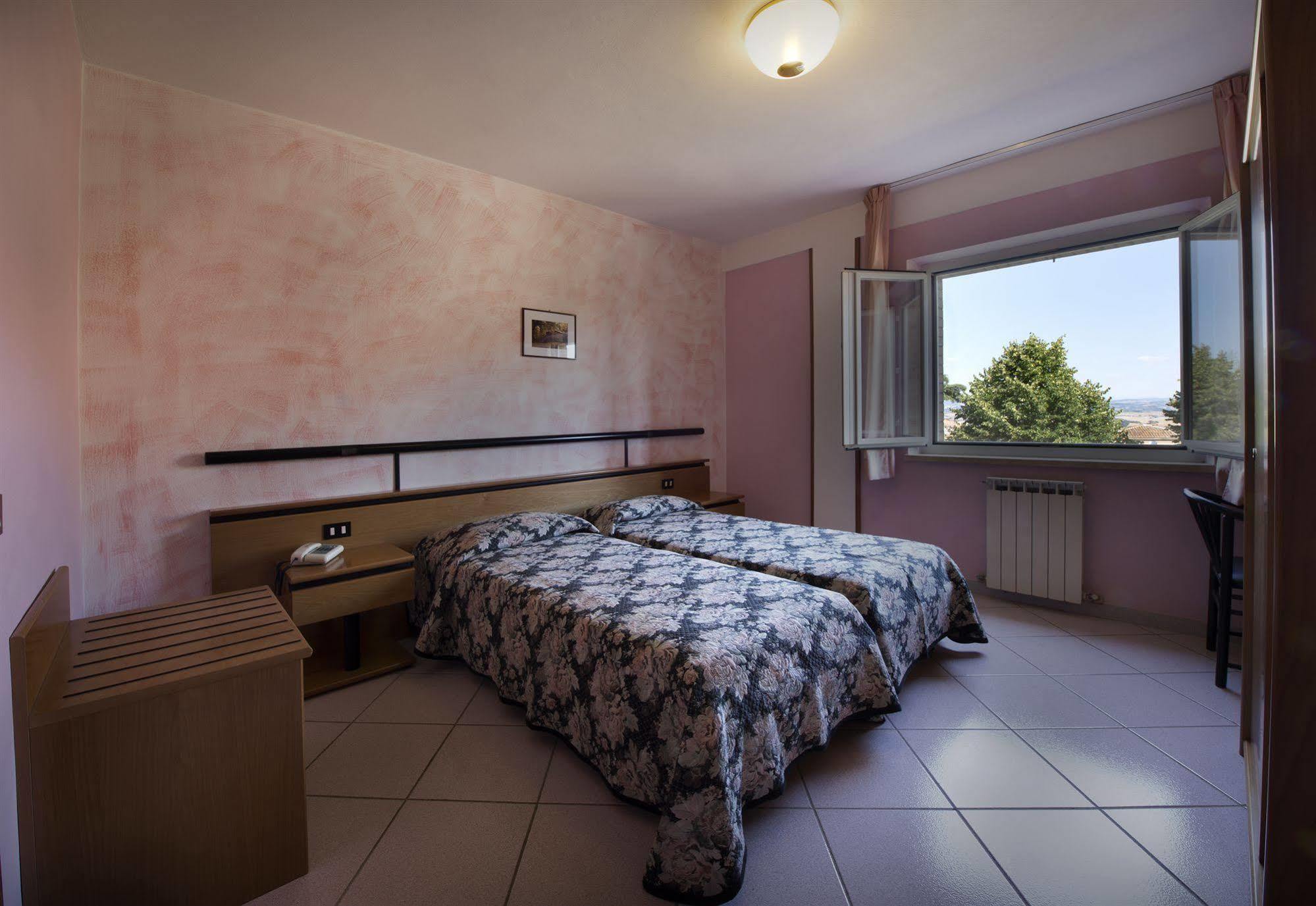 Albergo Di Мурло Екстериор снимка